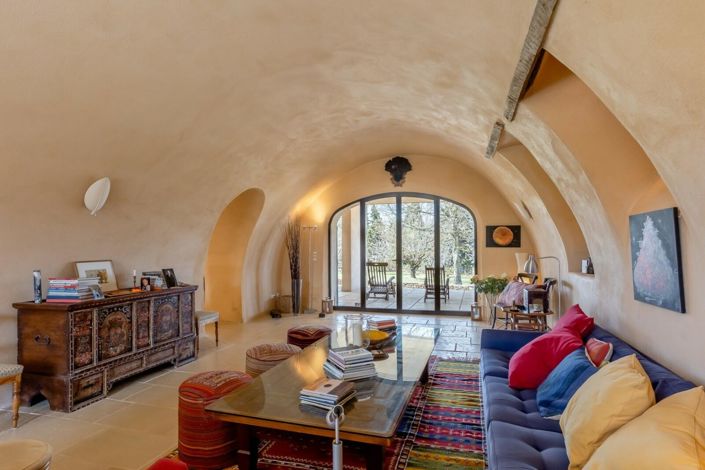 Image No.7-6 Bed House for sale