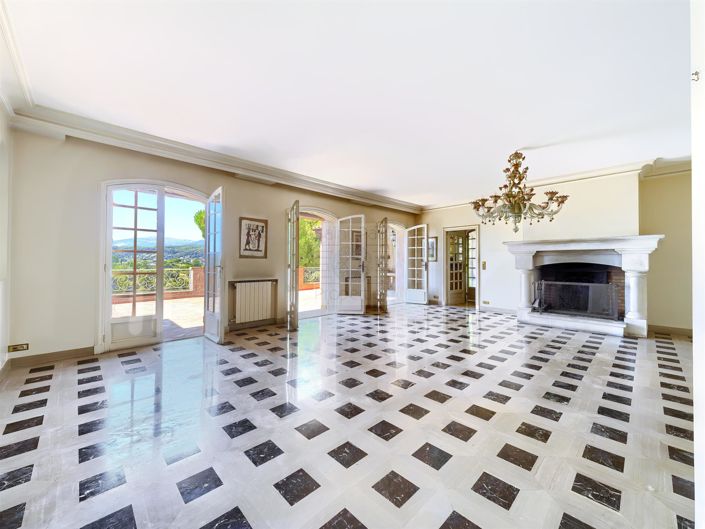 Image No.22-4 Bed House for sale