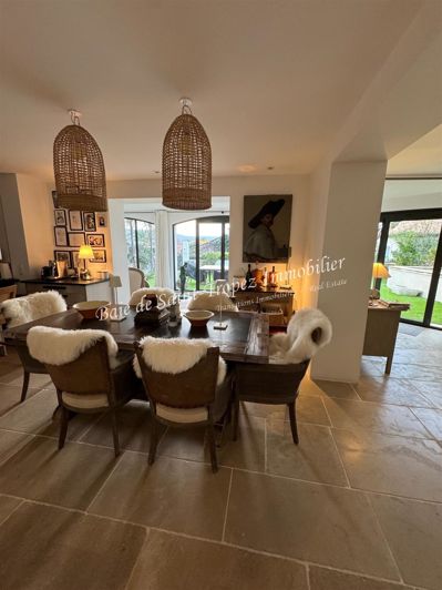 Image No.16-3 Bed Apartment for sale