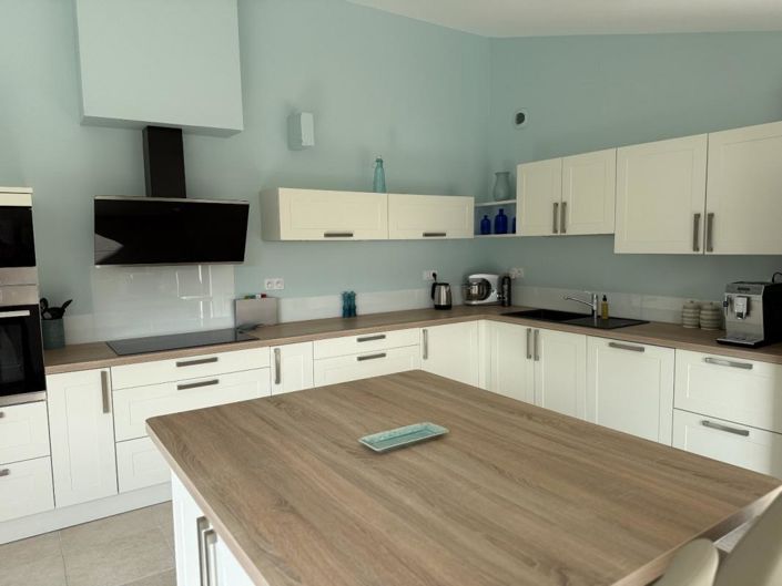 Image No.8-3 Bed House for sale