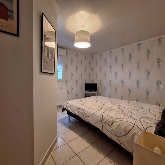 Image No.15-7 Bed House for sale