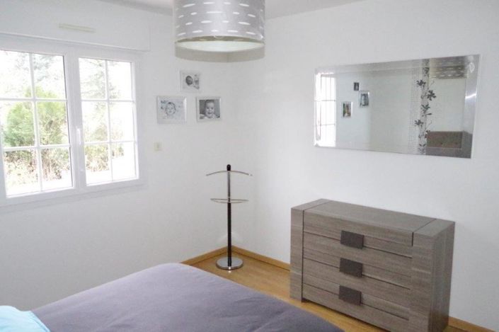 Image No.16-7 Bed House for sale