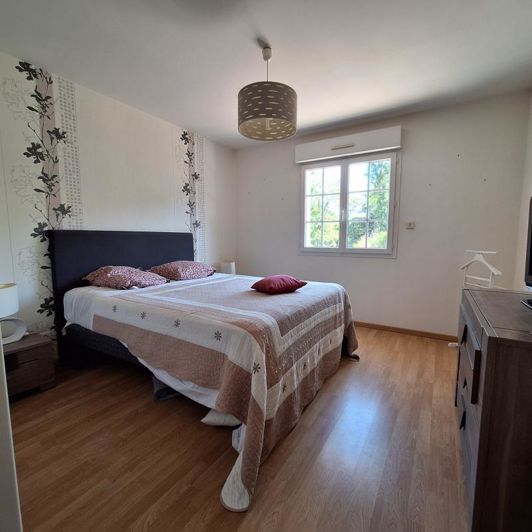 Image No.6-7 Bed House for sale