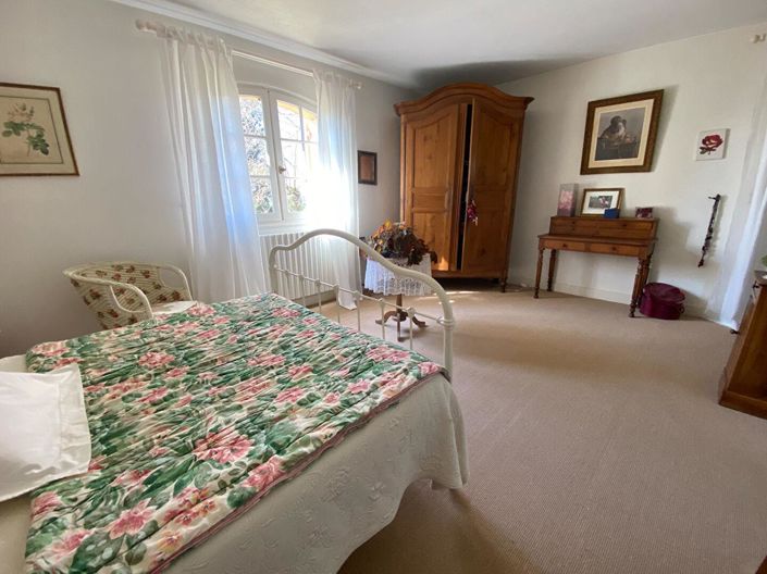 Image No.7-4 Bed House for sale