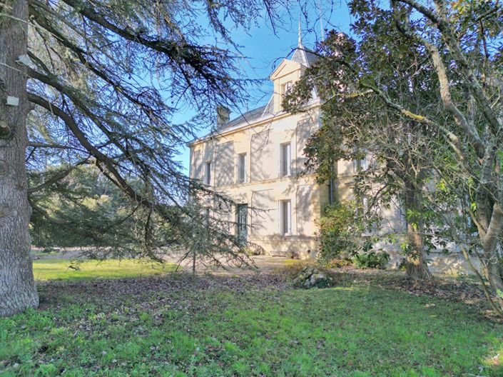 Image No.16-7 Bed House for sale