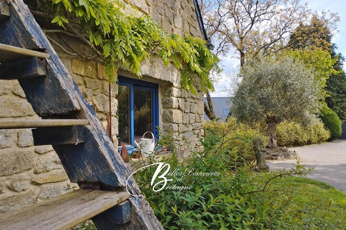 Image No.12-8 Bed House for sale