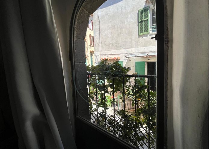 Image No.8-2 Bed House for sale