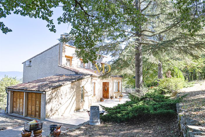 Image No.18-6 Bed House for sale