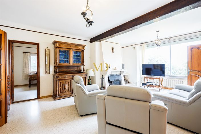 Image No.34-6 Bed House for sale