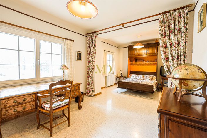 Image No.39-6 Bed House for sale