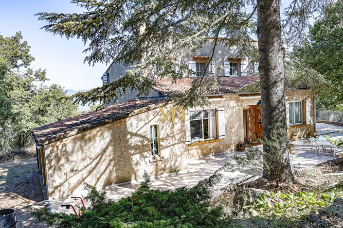 Image No.4-6 Bed House for sale