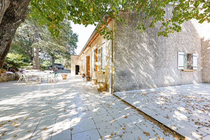 Image No.7-6 Bed House for sale