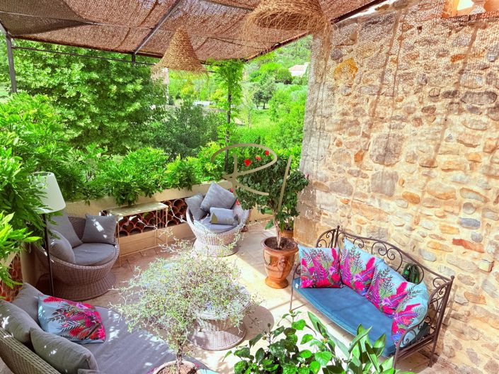 Image No.6-4 Bed House for sale