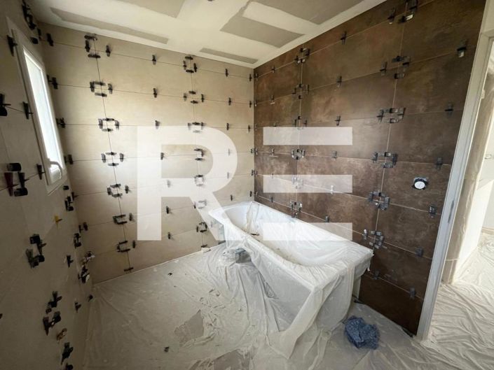 Image No.9-4 Bed Property for sale