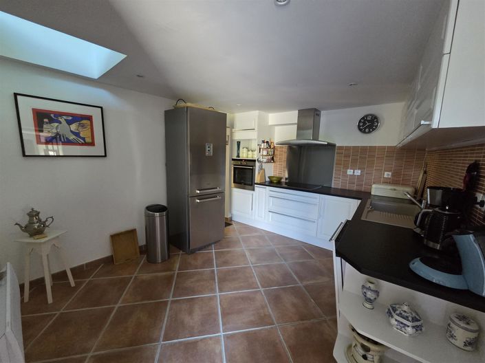 Image No.17-4 Bed House for sale