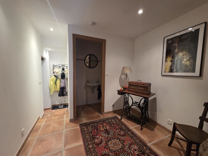 Image No.21-4 Bed House for sale