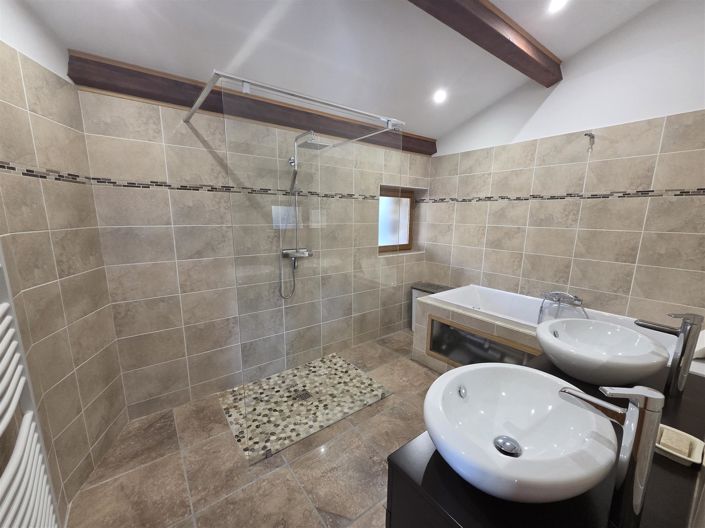 Image No.28-4 Bed House for sale