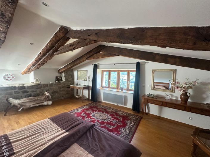 Image No.33-4 Bed House for sale