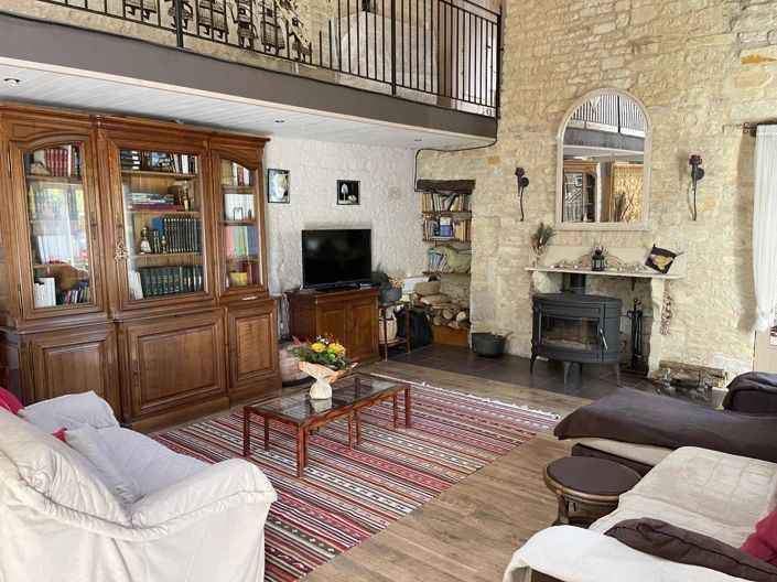 Image No.7-2 Bed House for sale