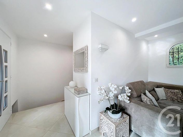 Image No.23-3 Bed House for sale