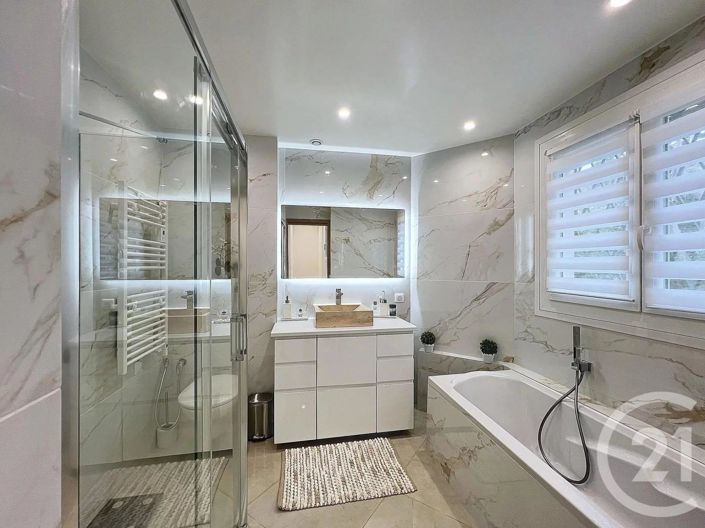 Image No.32-3 Bed House for sale