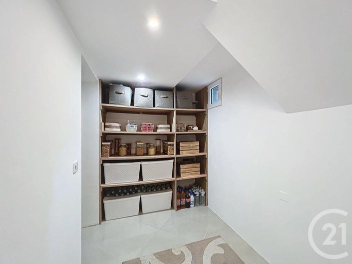 Image No.34-3 Bed House for sale