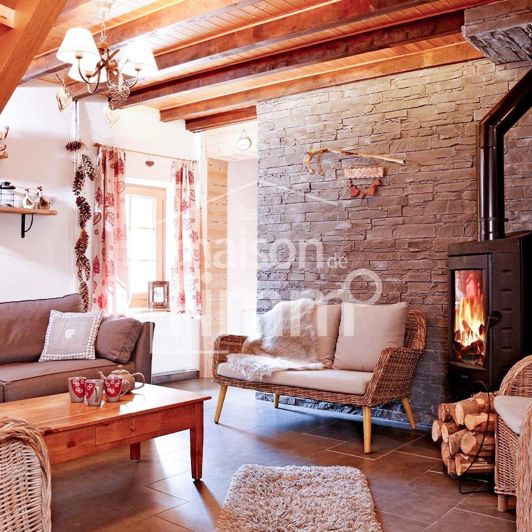 Image No.1-5 Bed House for sale