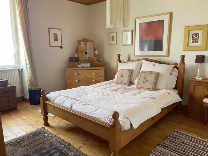 Image No.11-3 Bed House for sale