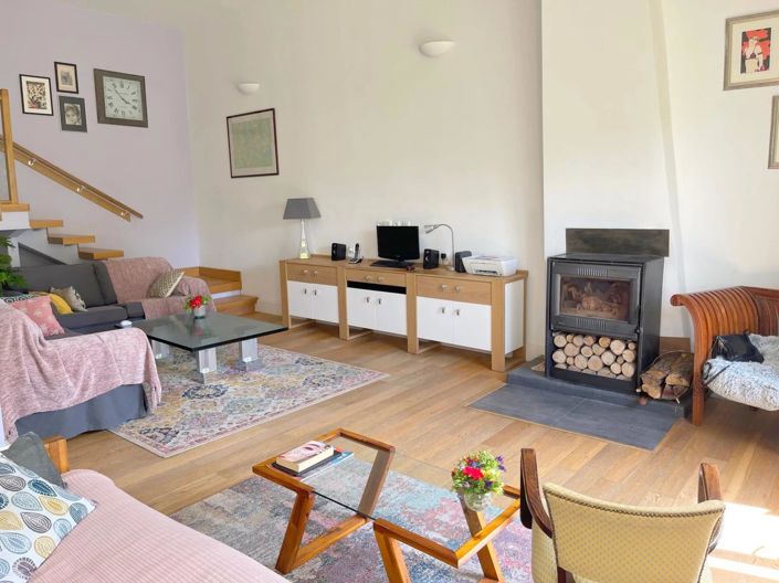 Image No.6-4 Bed House for sale