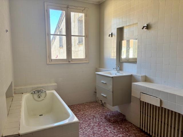 Image No.10-4 Bed House for sale