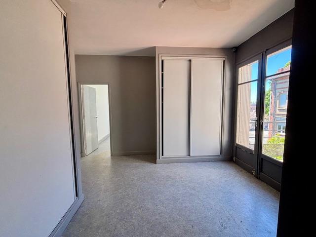 Image No.11-4 Bed House for sale