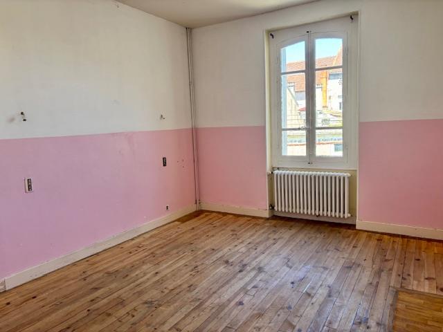 Image No.9-4 Bed House for sale