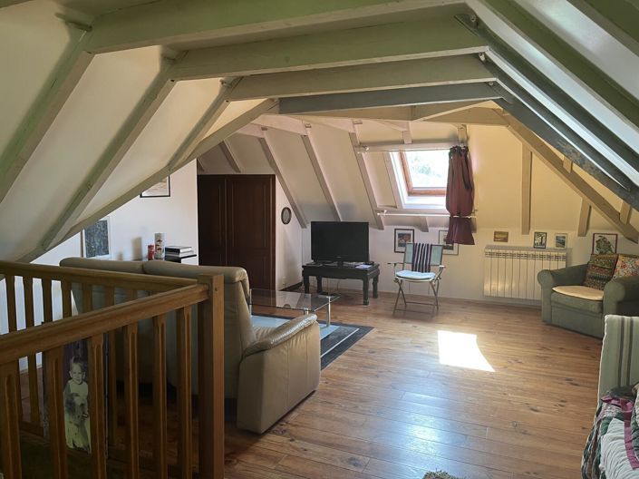 Image No.12-5 Bed House for sale