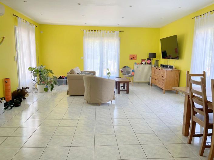 Image No.5-4 Bed House for sale