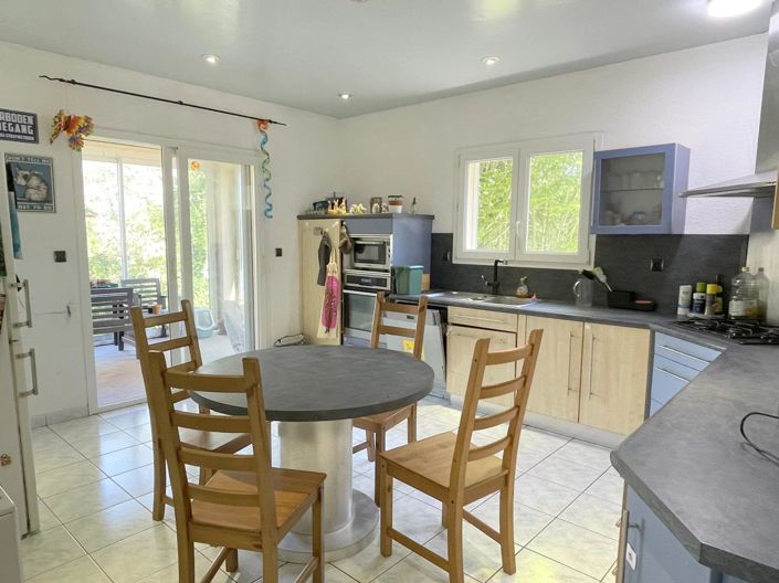 Image No.7-4 Bed House for sale