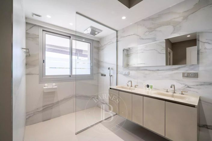 Image No.9-4 Bed Apartment for sale