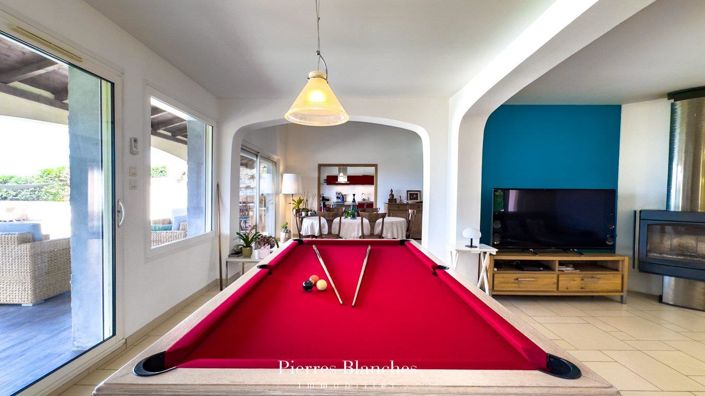 Image No.3-5 Bed House for sale