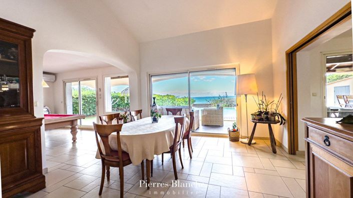 Image No.5-5 Bed House for sale