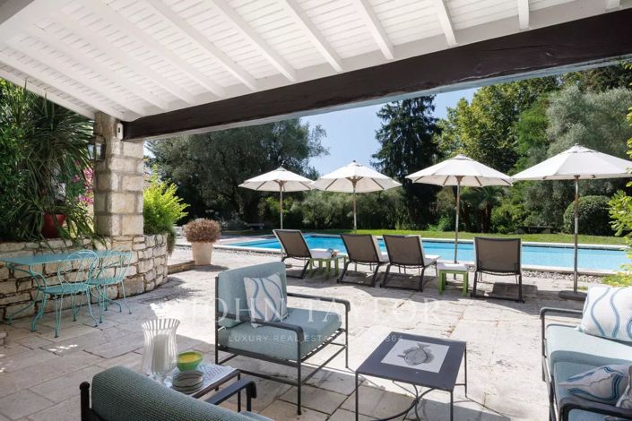 Image No.11-8 Bed House for sale