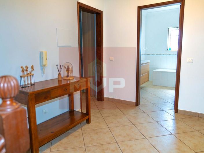 Image No.14-4 Bed House for sale