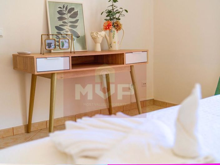 Image No.17-4 Bed House for sale