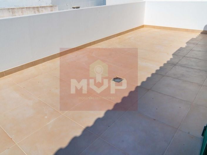 Image No.18-4 Bed House for sale