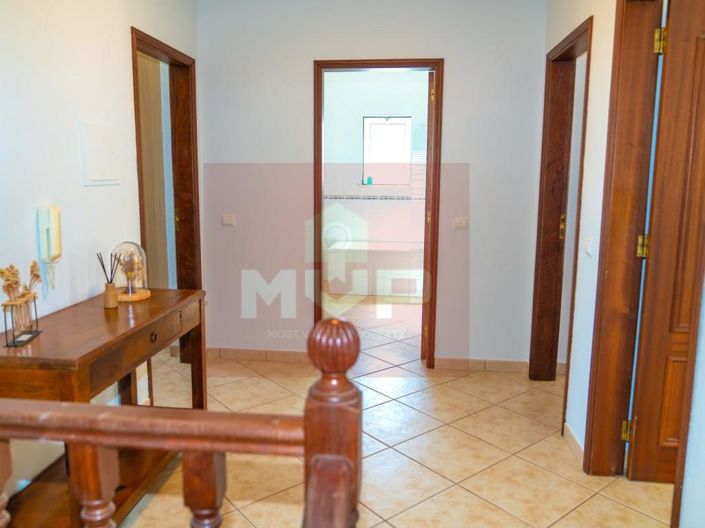 Image No.28-4 Bed House for sale