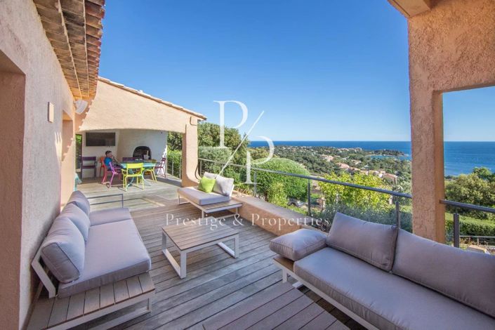 Image No.4-5 Bed House for sale