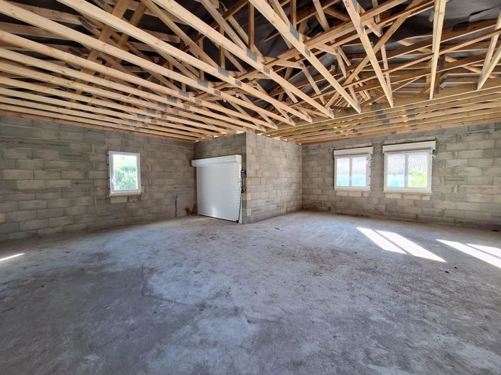 Image No.7-3 Bed House for sale