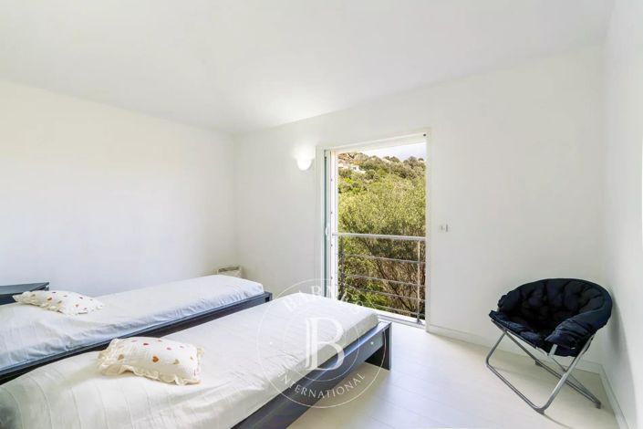 Image No.18-House for sale