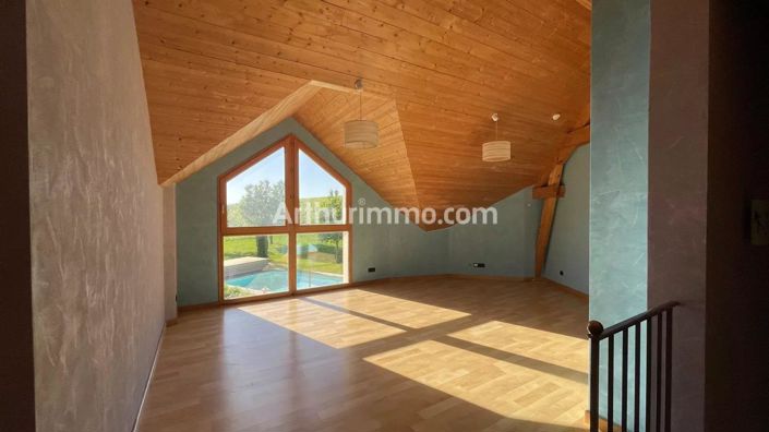 Image No.12-4 Bed House for sale