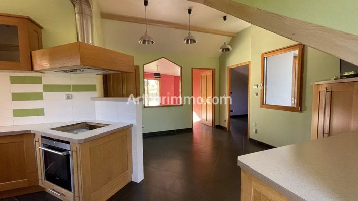 Image No.19-4 Bed House for sale