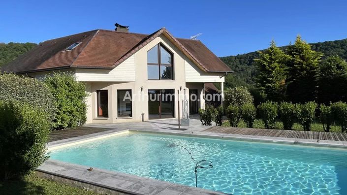 Image No.2-4 Bed House for sale