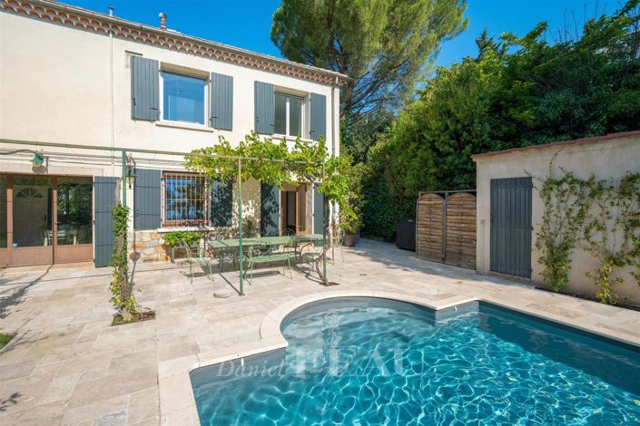 Image No.2-5 Bed House for sale